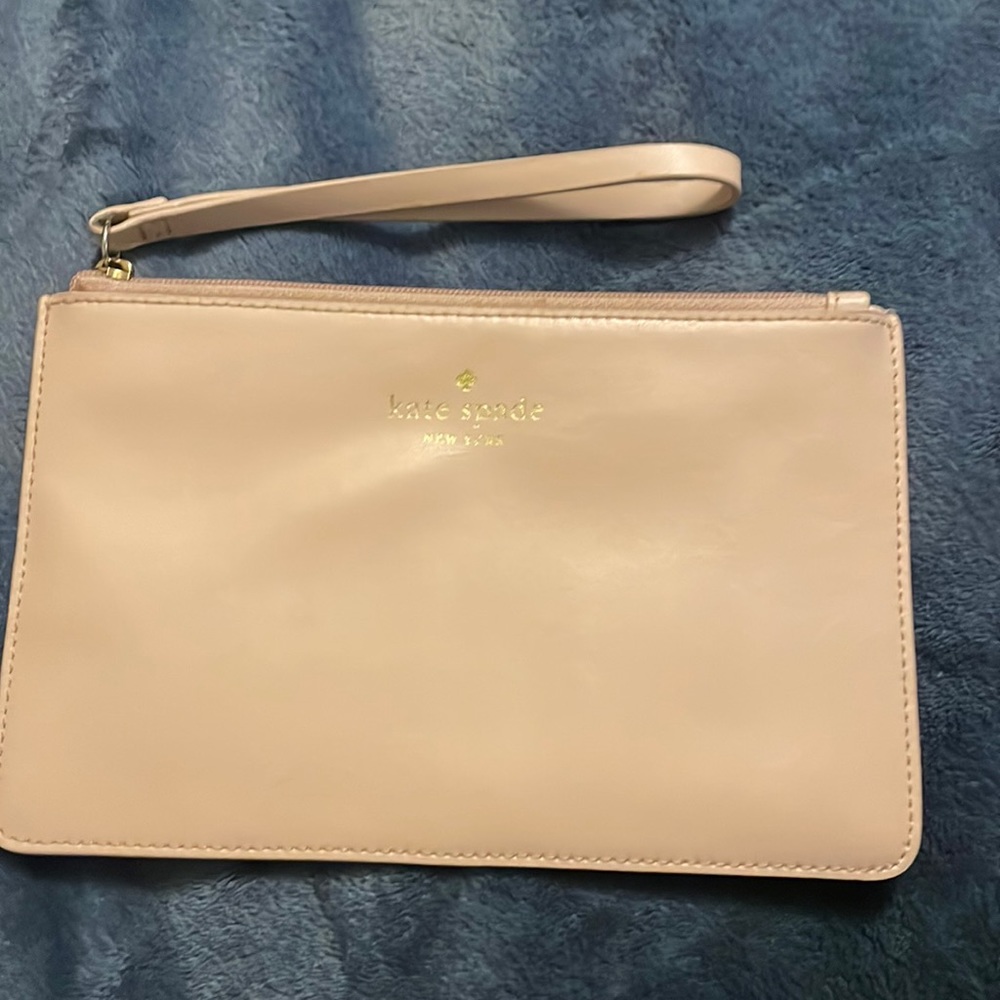 Kate Spade ♠️ Wristlet